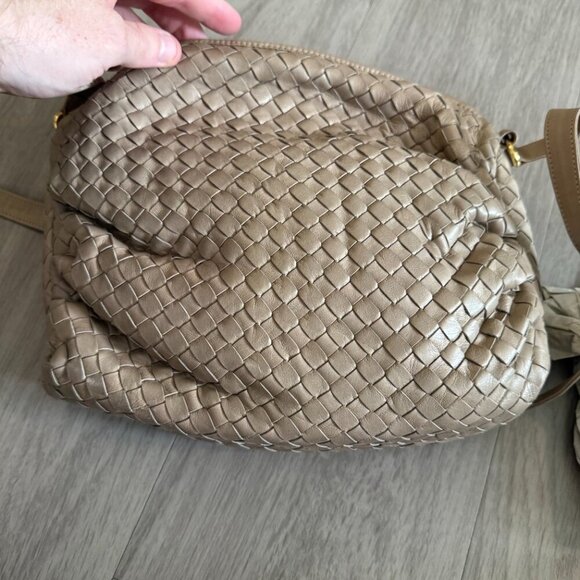 Vintage Saks Fifth Avenue Woven Bottega Veneta Bag - Picture 5 of 6